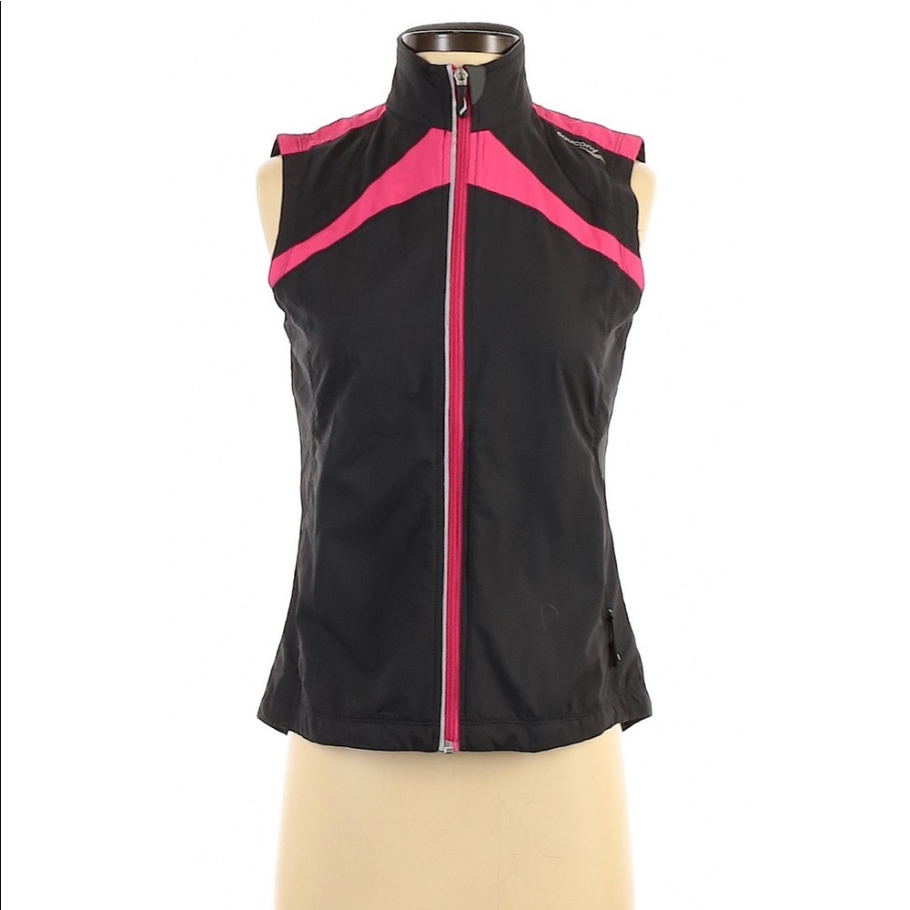 Saucony Ethereal Water Resistant Running Vest
